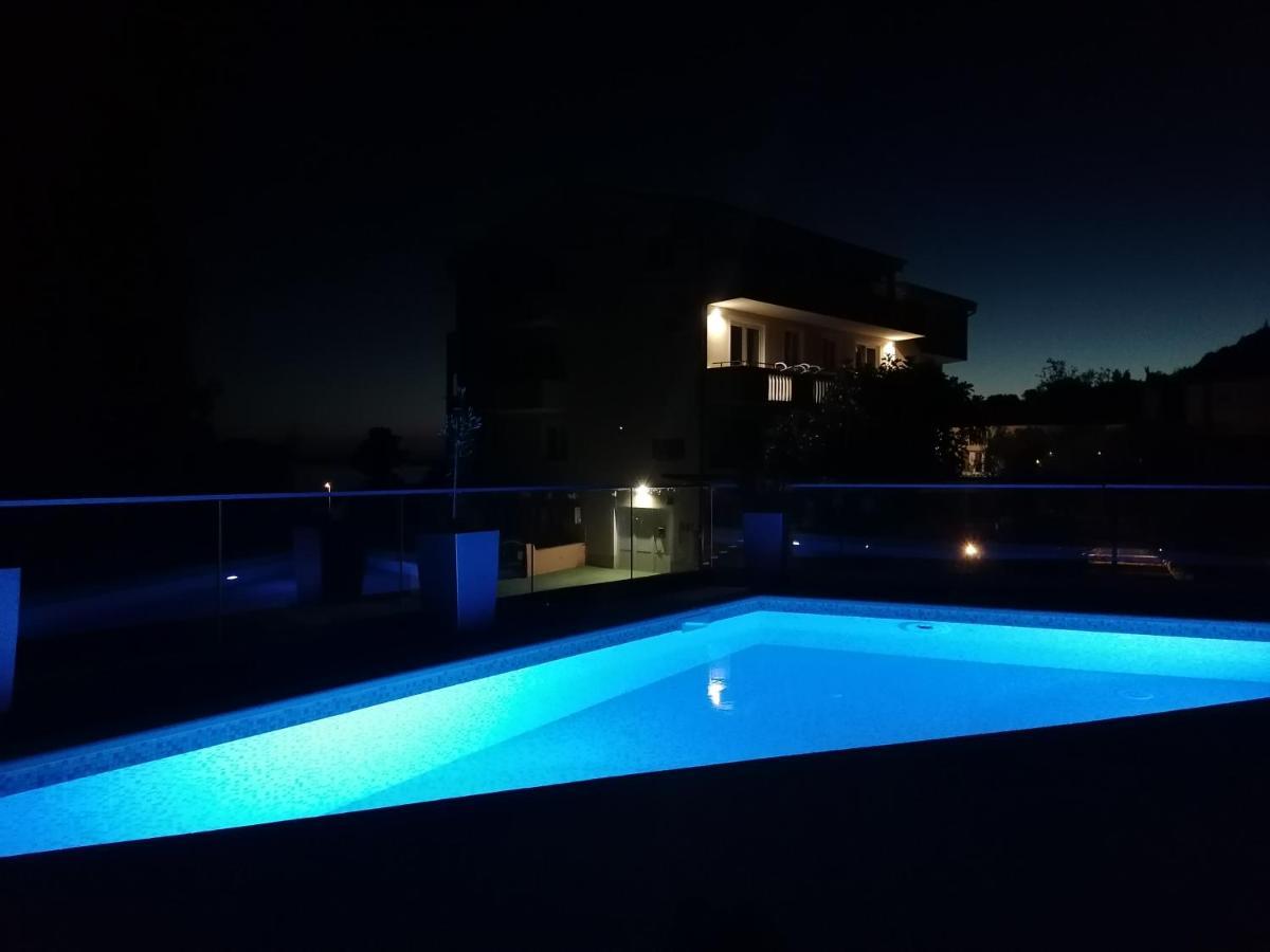 Villa Novamarin ดราเก ภายนอก รูปภาพ